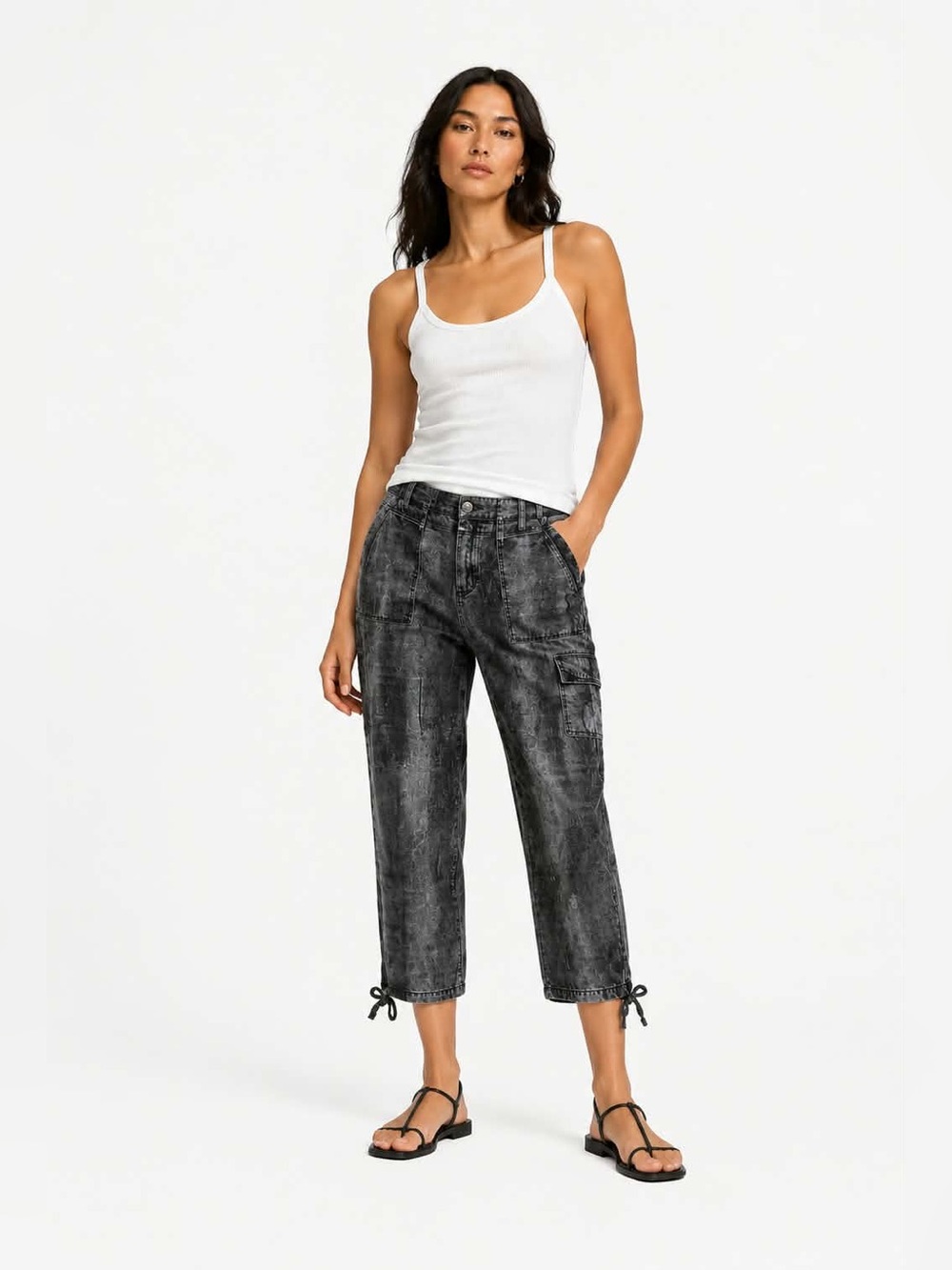 4/$20➡️ DKNY Jeans Stone Wash Black & Grey Cargo Capri Pants – Size 10 Like New